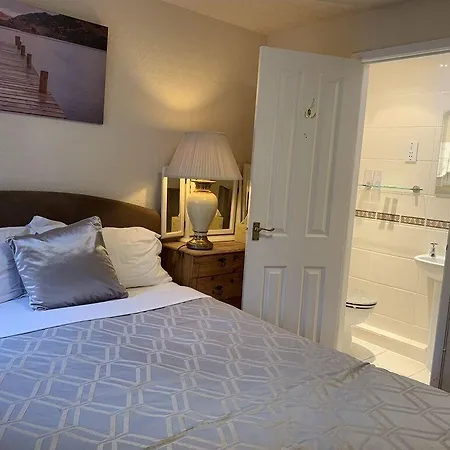 Fairlight 招待所 3*